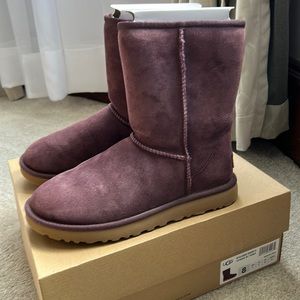 UGG classic short ll